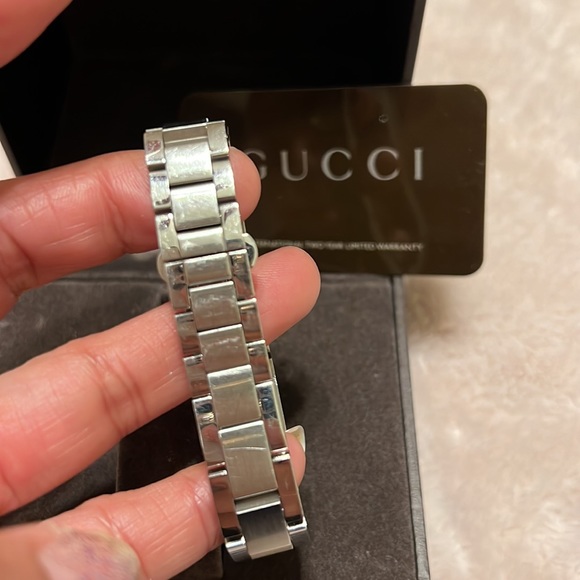 Gucci diamond watch - Picture 4 of 8